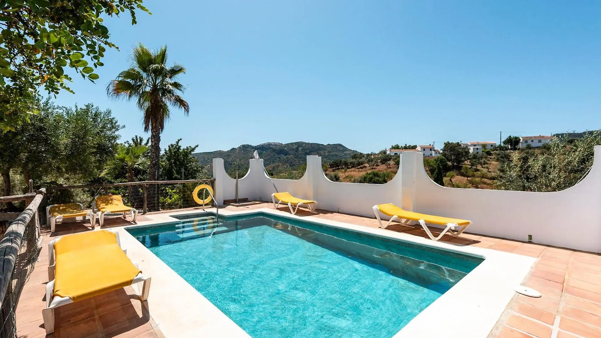 Hostal La Casita Del Garrobo Comares